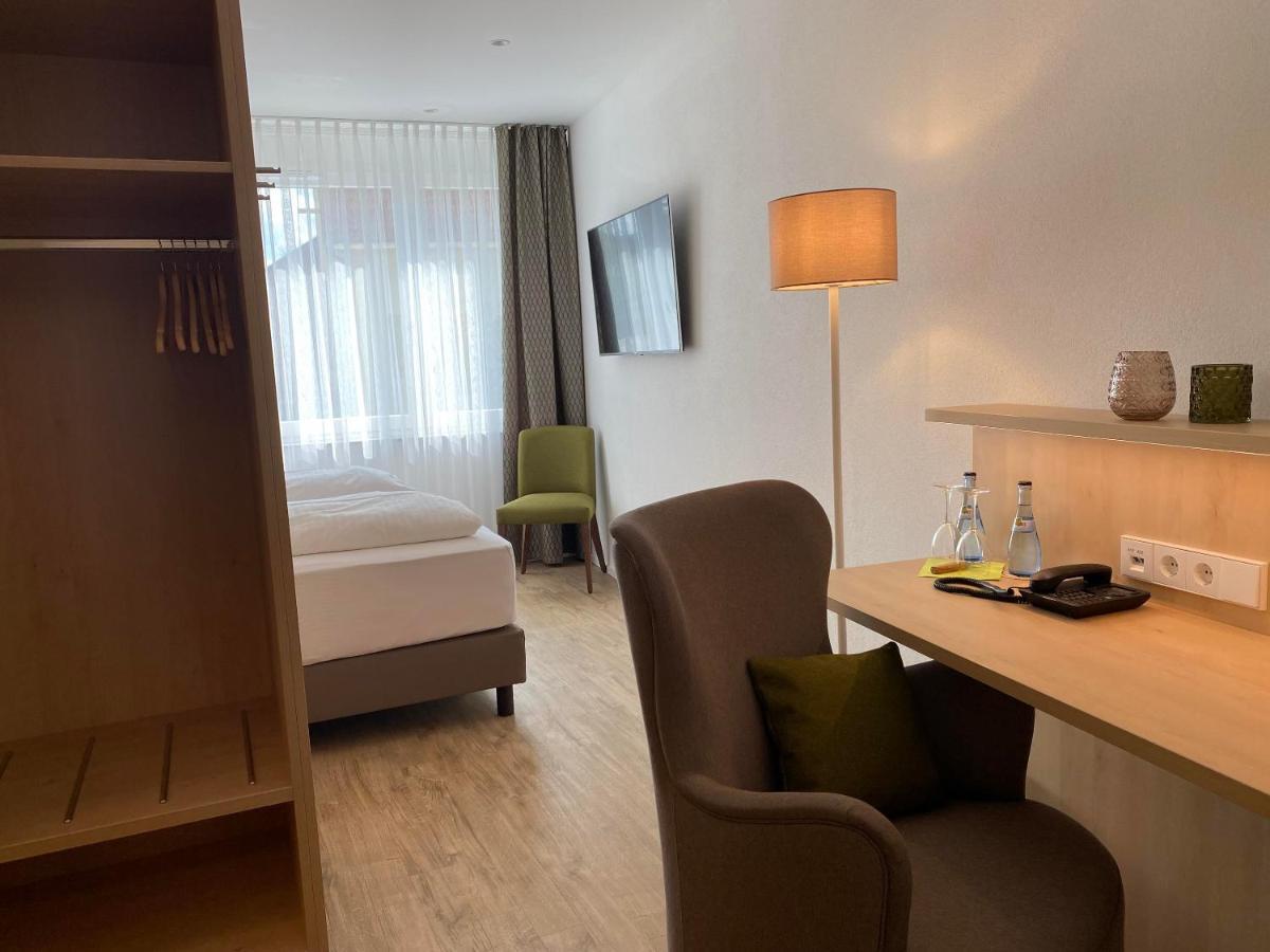 Hotel-Restaurant Und Gaestehaus Loewen Suessen Ngoại thất bức ảnh