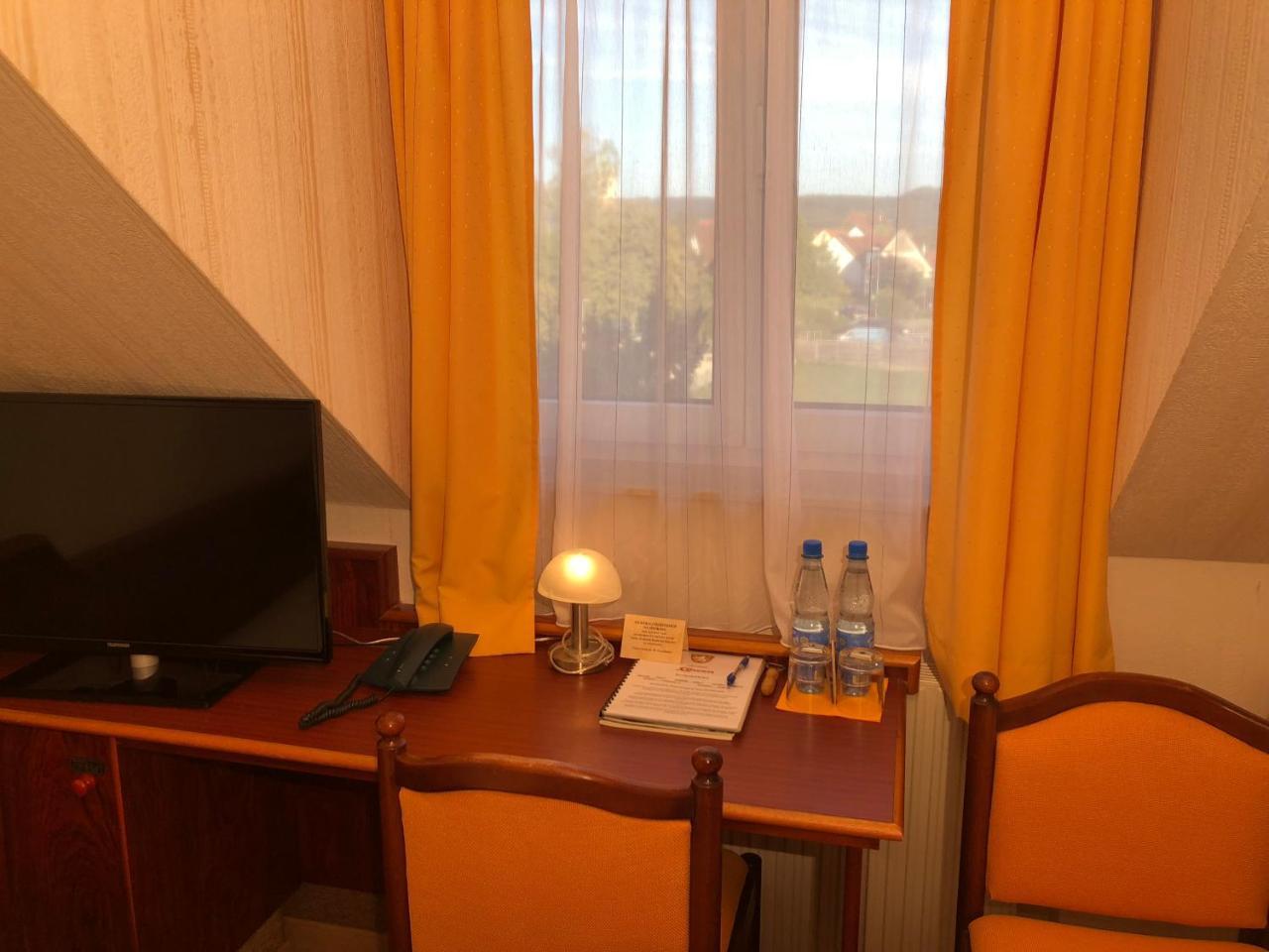 Hotel-Restaurant Und Gaestehaus Loewen Suessen Ngoại thất bức ảnh